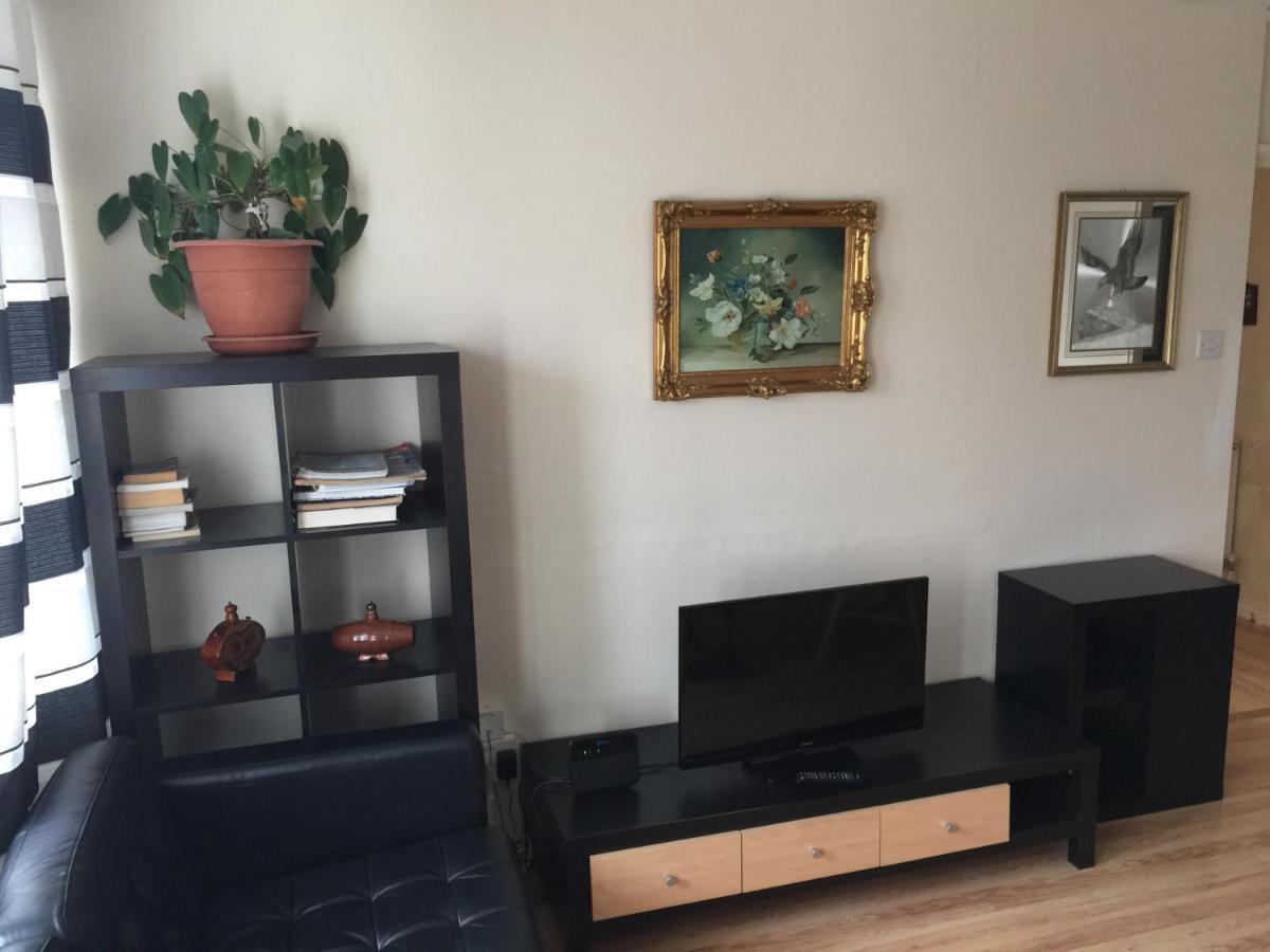 Two Bedroom Apartment In Royal Greenwich 런던 외부 사진